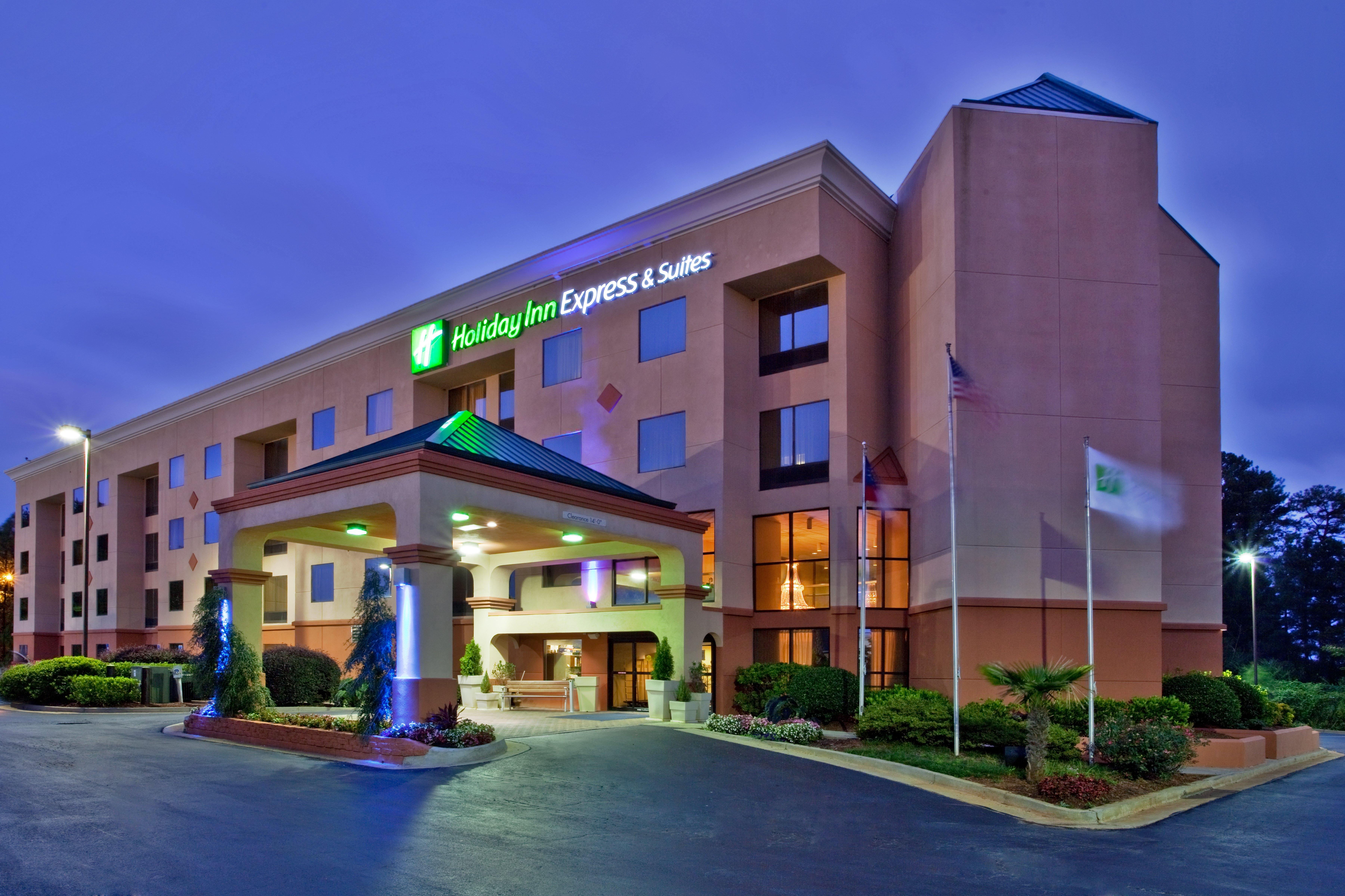 Holiday Inn Express Hotel & Suites Lawrenceville By Ihg Buitenkant foto