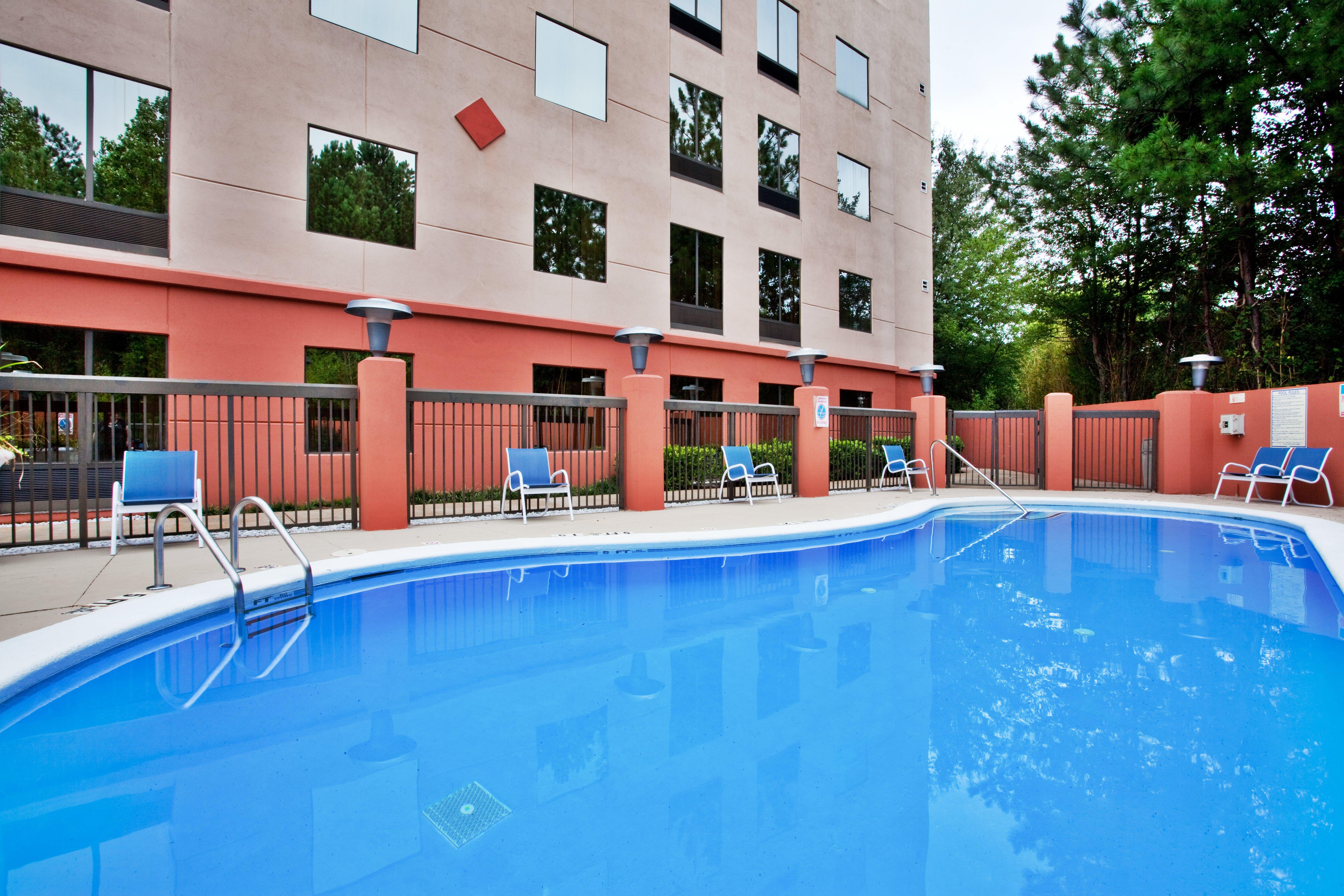 Holiday Inn Express Hotel & Suites Lawrenceville By Ihg Buitenkant foto