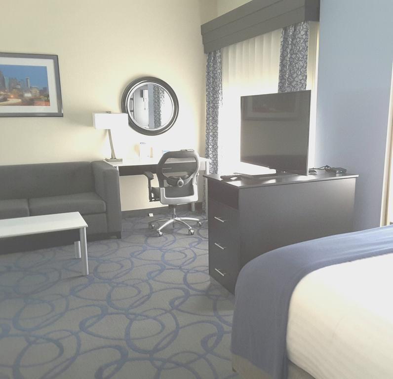 Holiday Inn Express Hotel & Suites Lawrenceville By Ihg Buitenkant foto